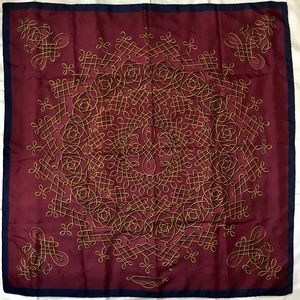 Hermès Vintage Scarf “Vinci” in Burgundy/Wine/Navy